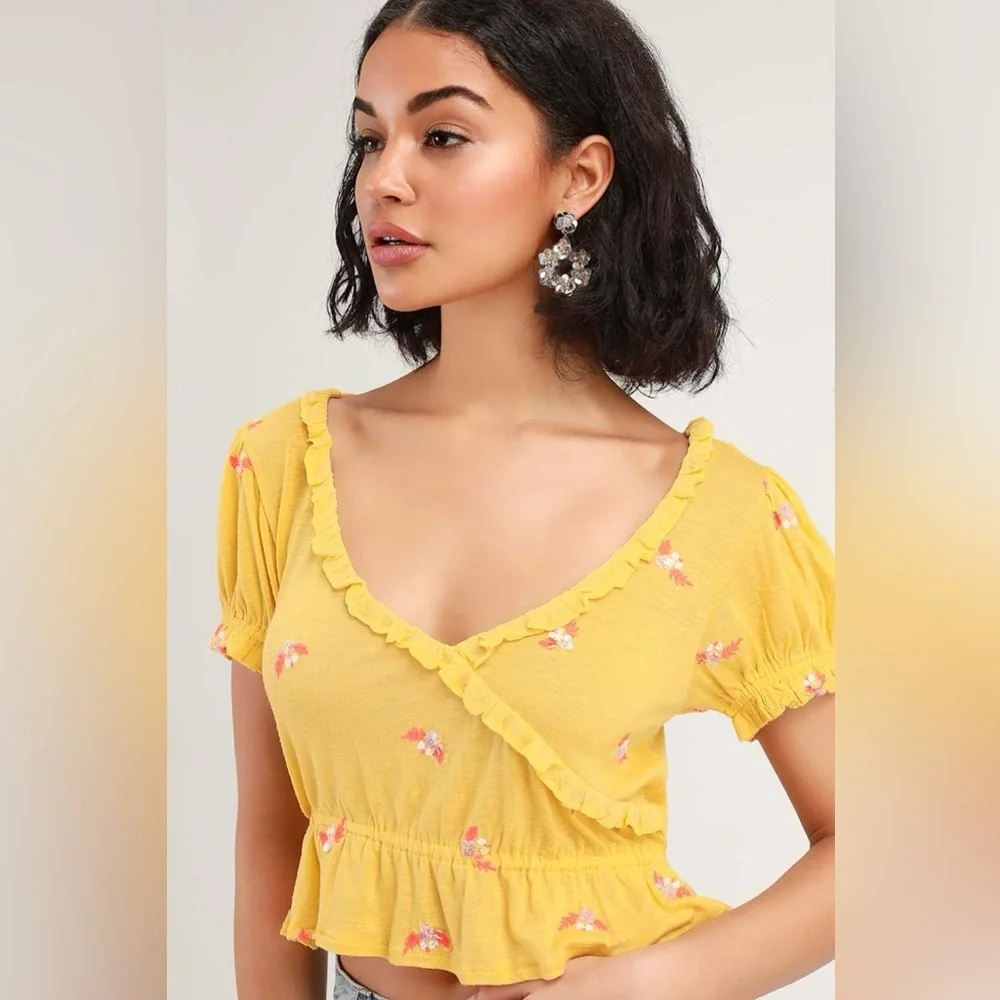 NWT Free People Full Bloom Embroidered Crop Top